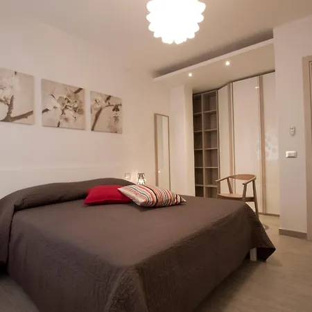 Excelsior - Via Pertini