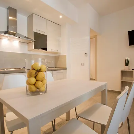 Excelsior - Via Pertini